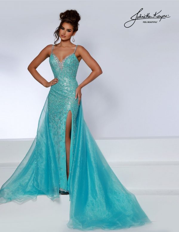 Legends of the Runway DKS2 – KARA SAUN