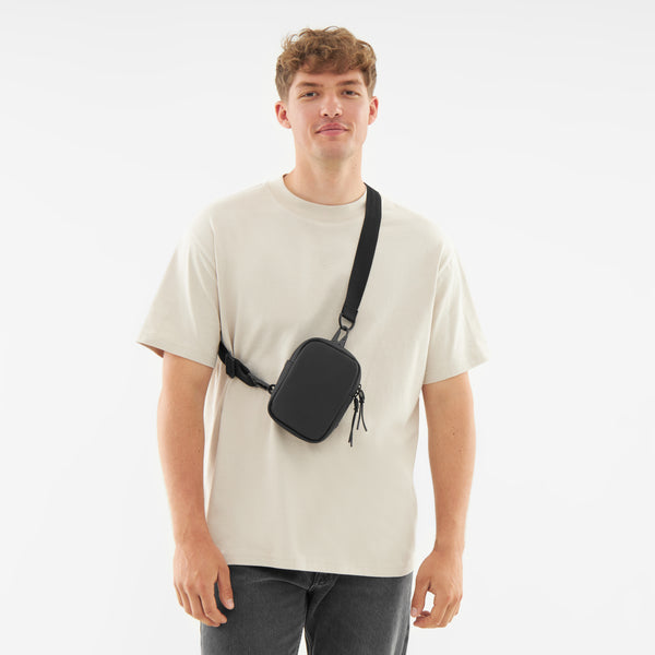 Johnny Urban Front Pack "Toby" Black