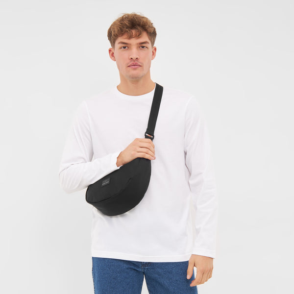 Johnny Urban Half Moon Bag "Ally Medium" Black