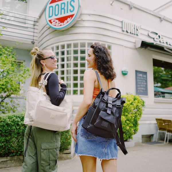Johnny Urban Shopper Bag "Cassie" Black