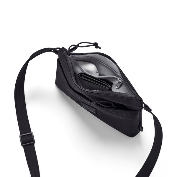 Johnny Urban Shoulder Bag "Drew" Black