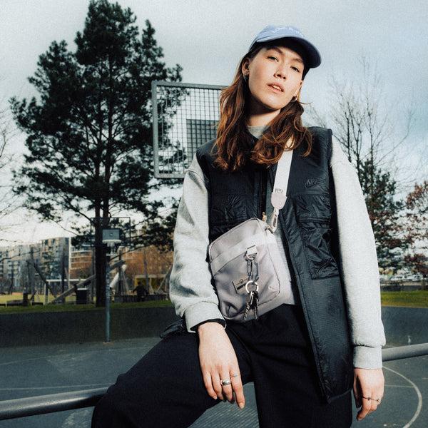 Johnny Urban Shoulder Bag "Jayden" Black