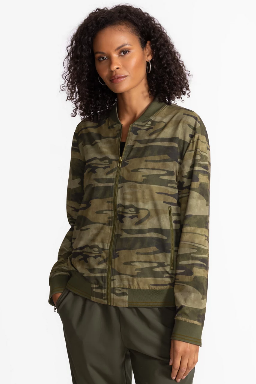 johnny was BEE ACTIVE DROP SHOULDER BOMBER JACKET Molly Camo