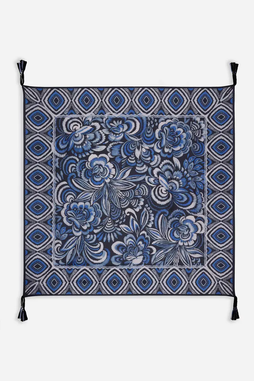 johnny was FEATHERY FLOWER SILK SCARF Feathery Flower