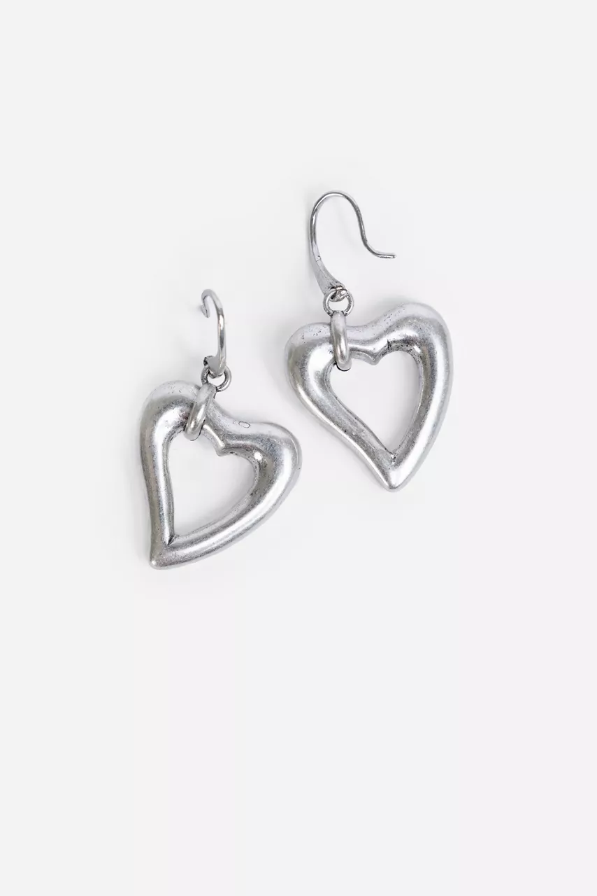 johnny was ABSTRACT HEART EARRINGS Silver