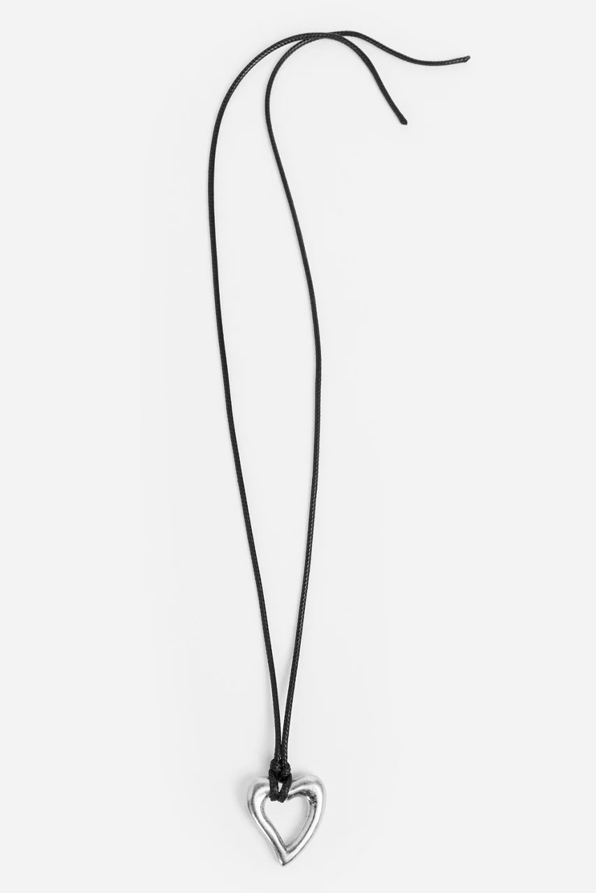 johnny was ABSTRACT HEART PENDANT NECKLACE