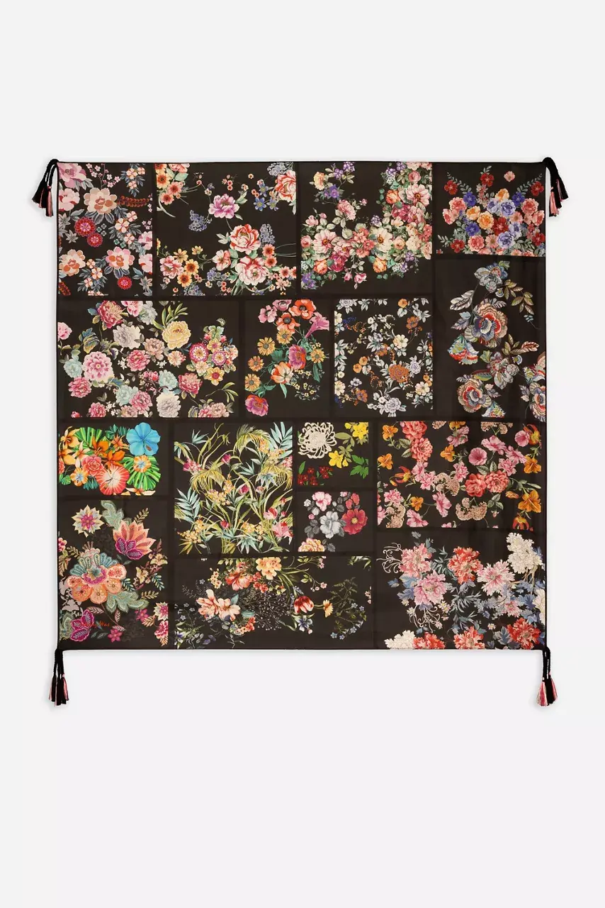 johnny was AKKI SILK SCARF Akki Scarf Print