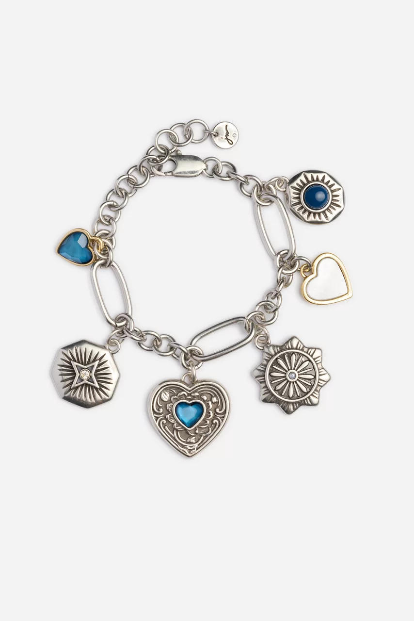 johnny was ANTIQUE HEART CHARM BRACELET Silver