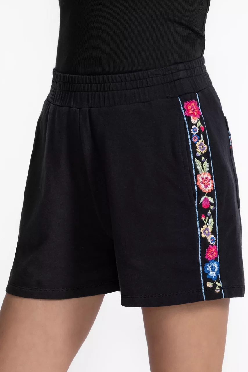 Johnny Was BEE ACTIVE JETSETTER SHORT Black