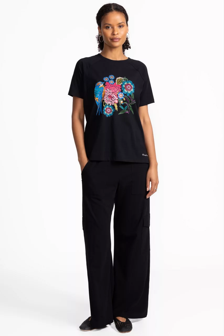 Johnny Was BEE ACTIVE RAGLAN GRAPHIC TEE Black