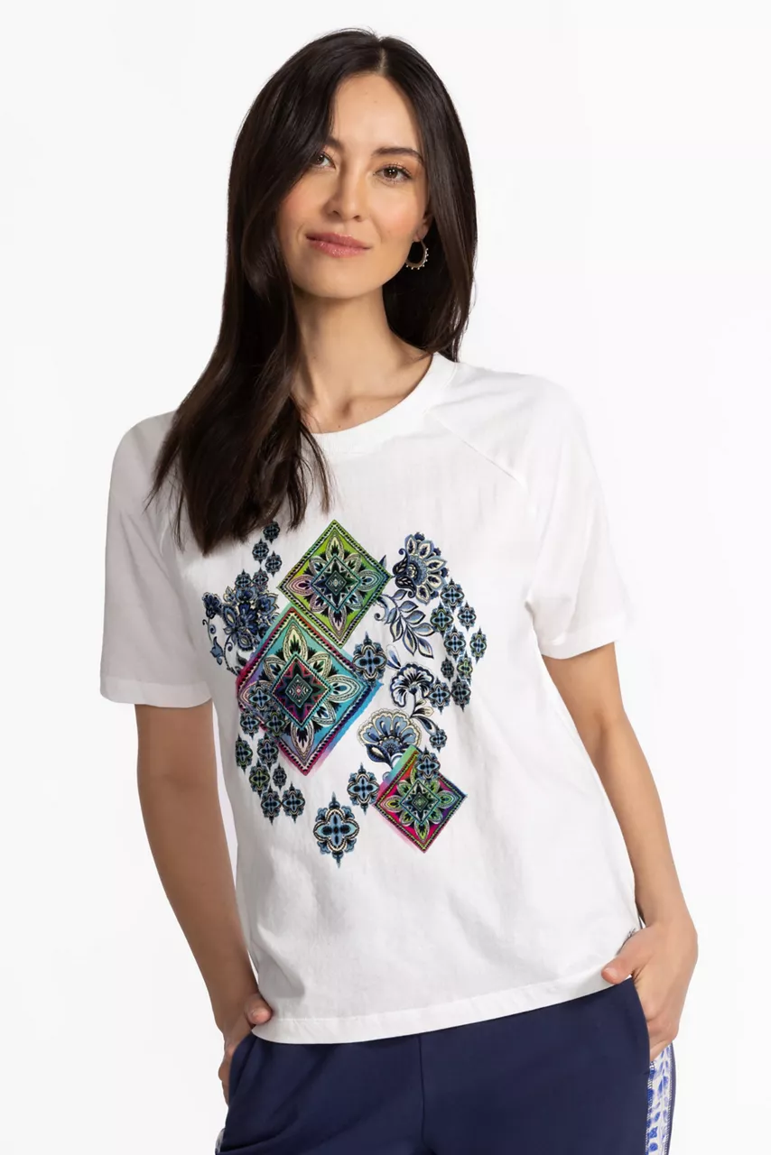 johnny was BEE ACTIVE RAGLAN GRAPHIC TEE White