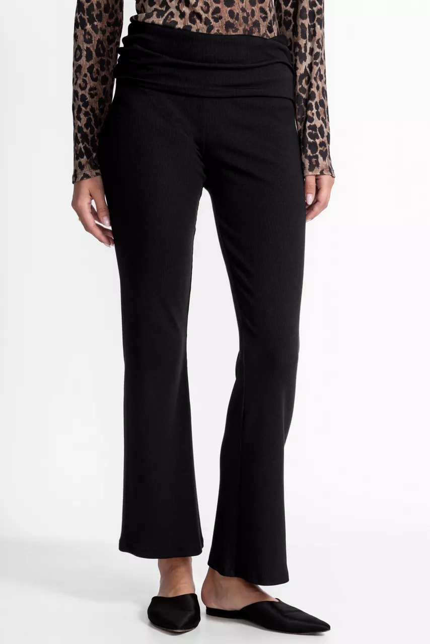 Johnny Was BEE ACTIVE RIBBED FOLDOVER FLARE Black