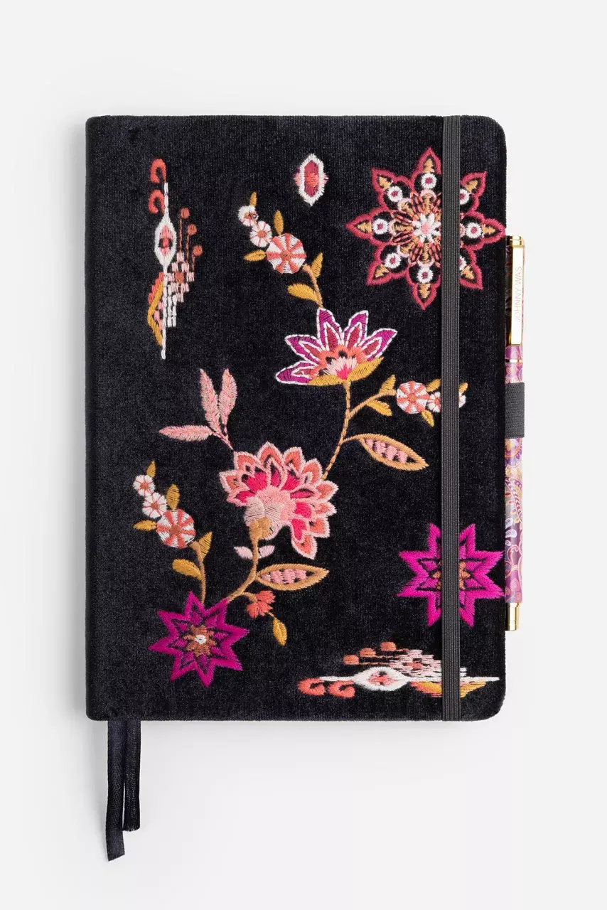 johnny was CHIARA JOURNAL AND PEN SET Black