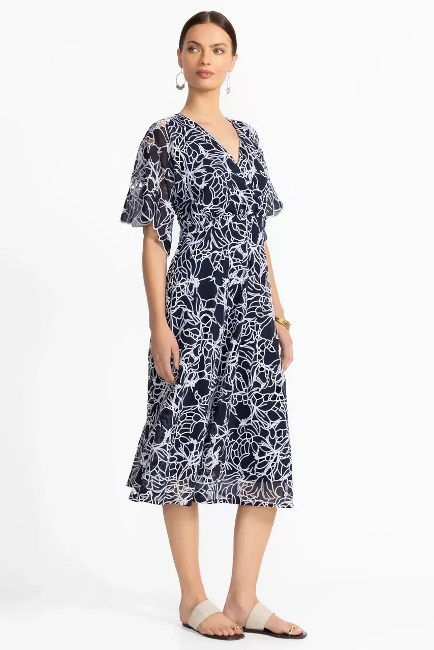 johnny was EYELET BLOOM DRESS Navy