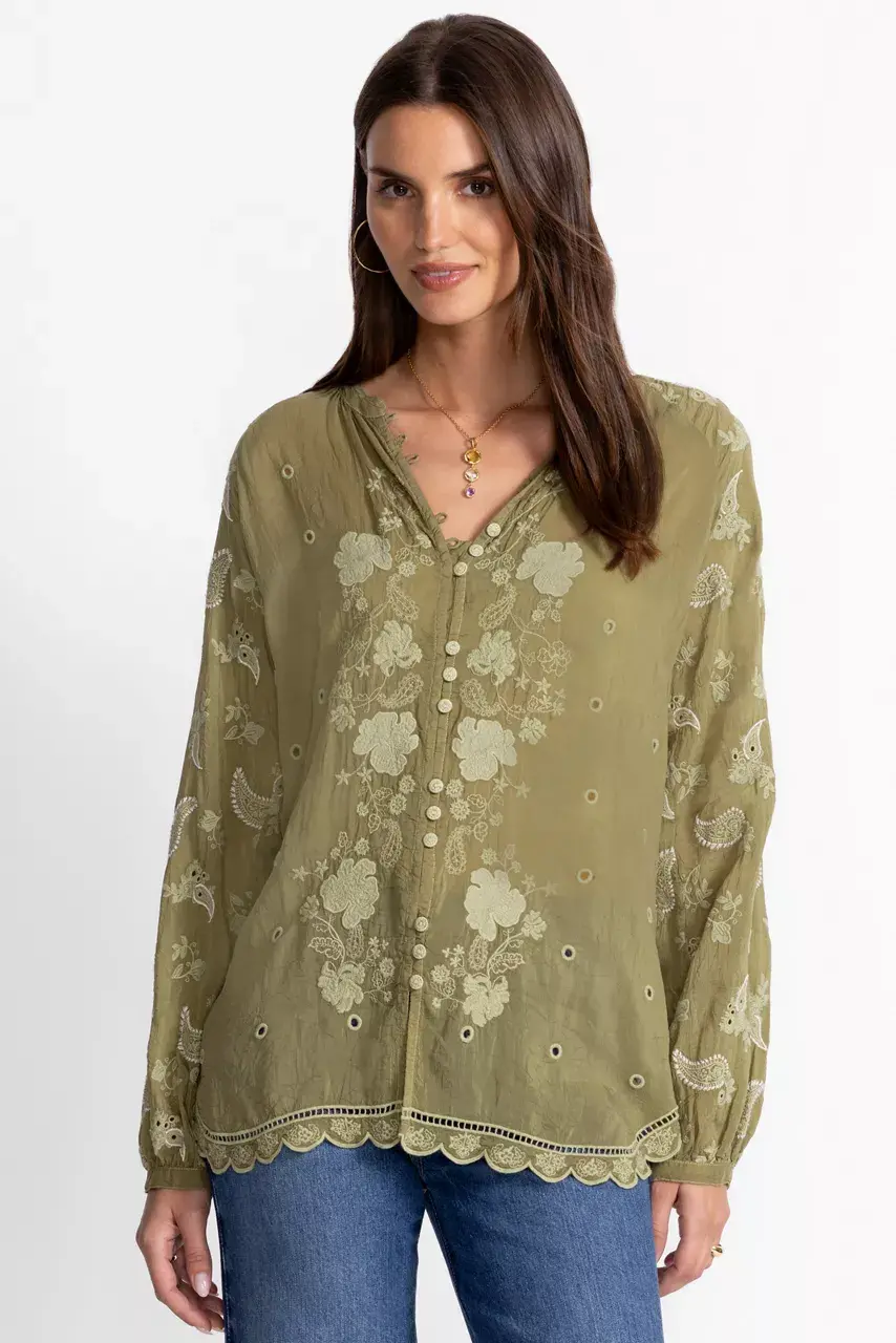 johnny was FALCO TUNIC Martini Olive