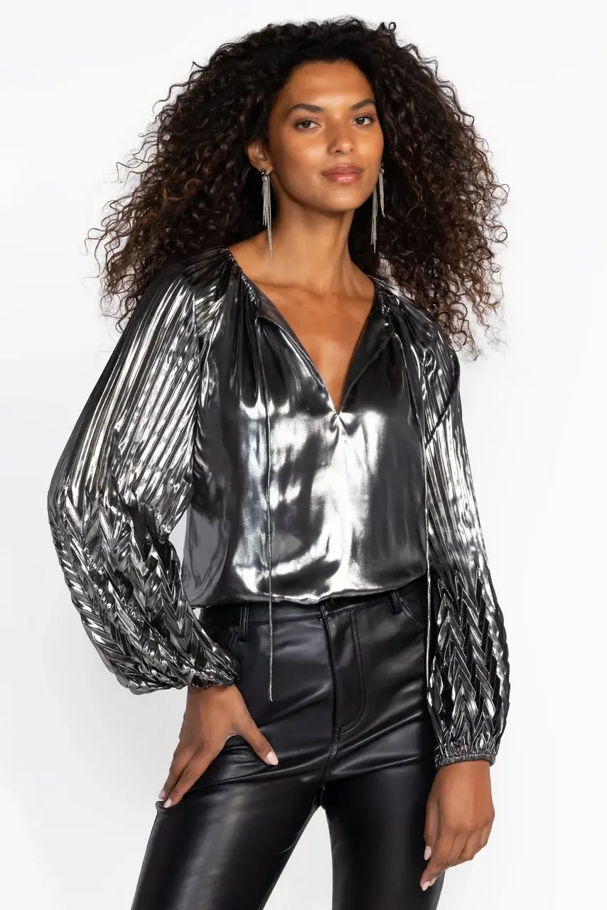 johnny was GEMMA PLEATED BLOUSE Silver