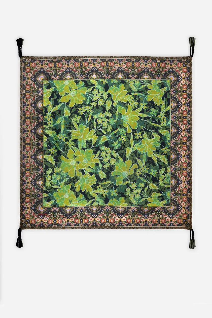 johnny was HIRZ SCARF Hirz