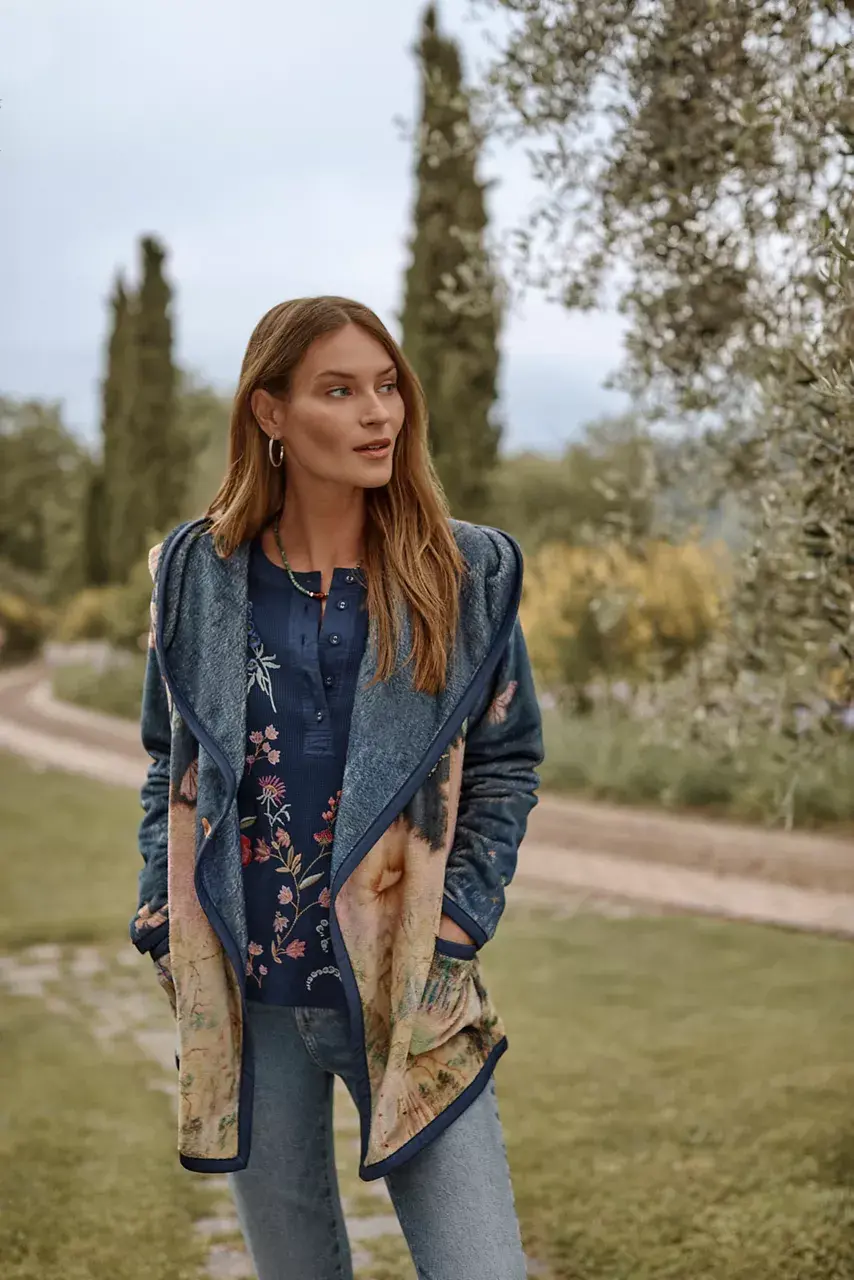 johnny was JOAN REVERSIBLE SHERPA JACKET Aurelius