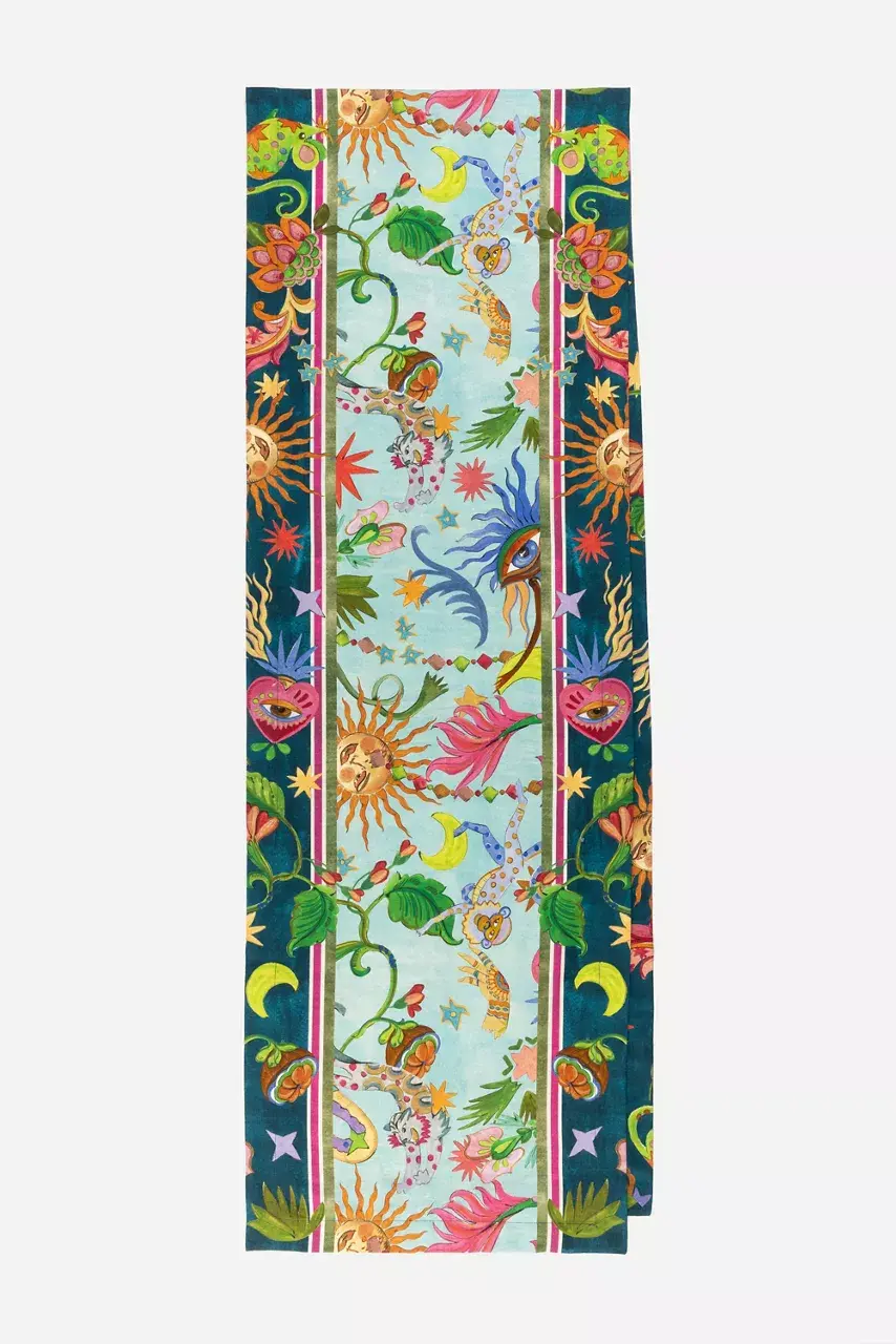 johnny was KAYLA TABLE RUNNER Kayla