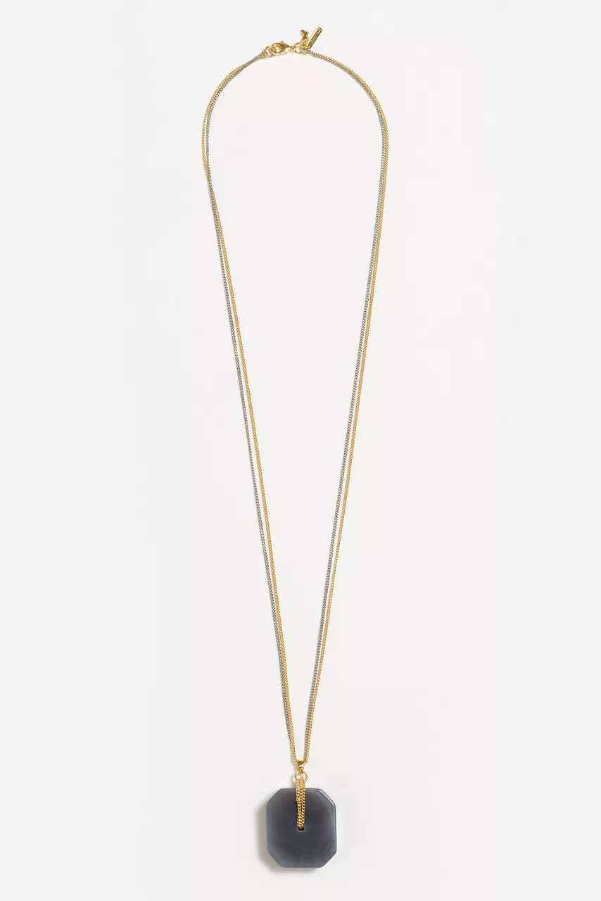 johnny was LARGE SEMIPRECIOUS PENDANT NECKLACE