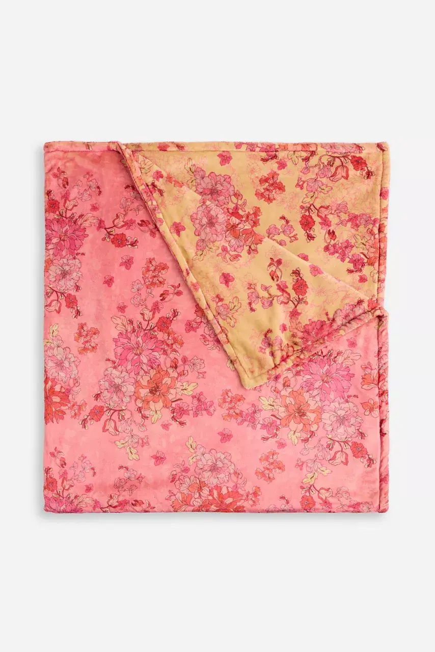 johnny was Laurel Canyon Cozy Blanket Lobelia