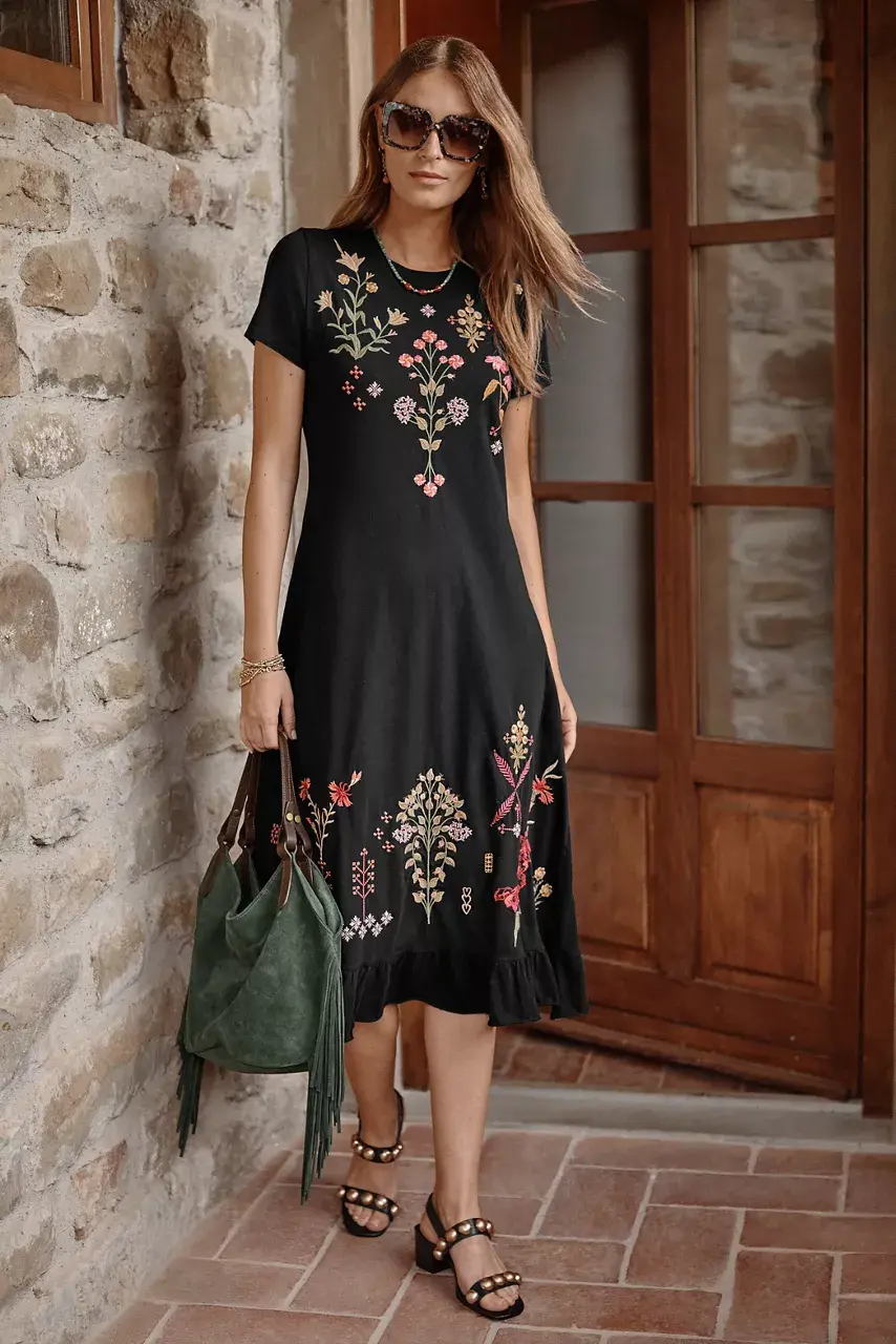 johnny was SHORT SLEEVE RUFFLE HEM DRESS Black