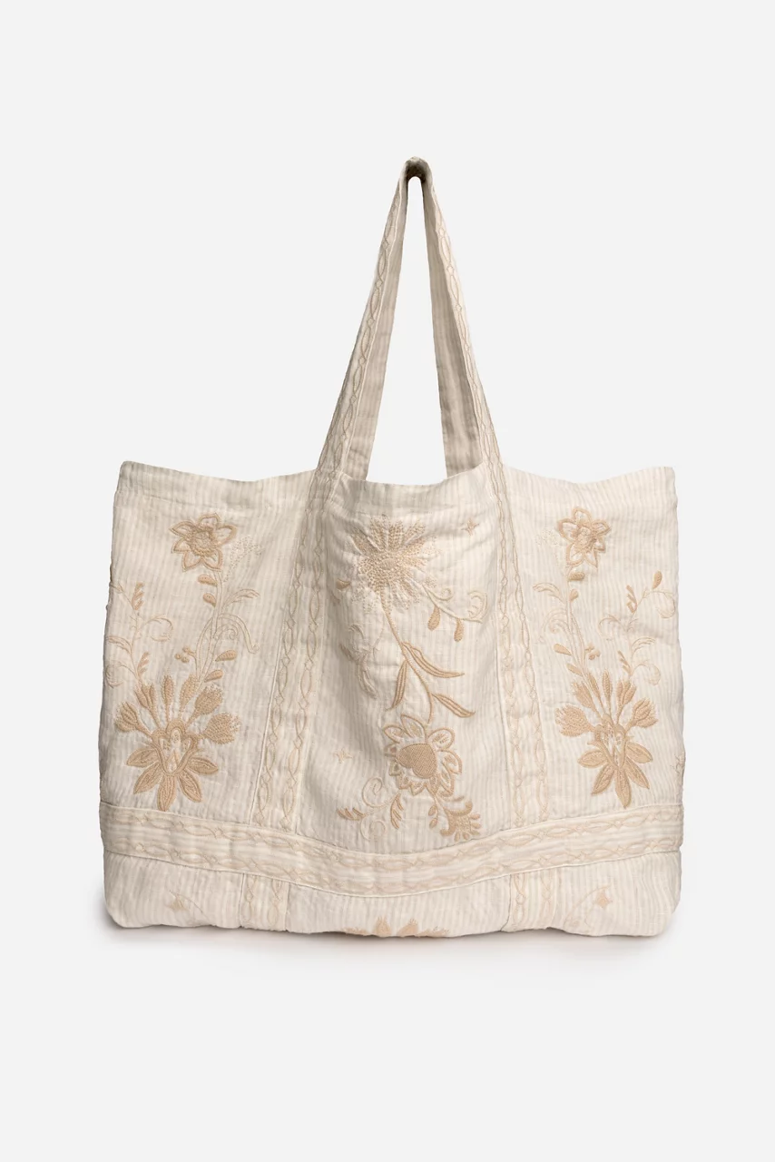 johnny was STRAPPY BEACH TOTE