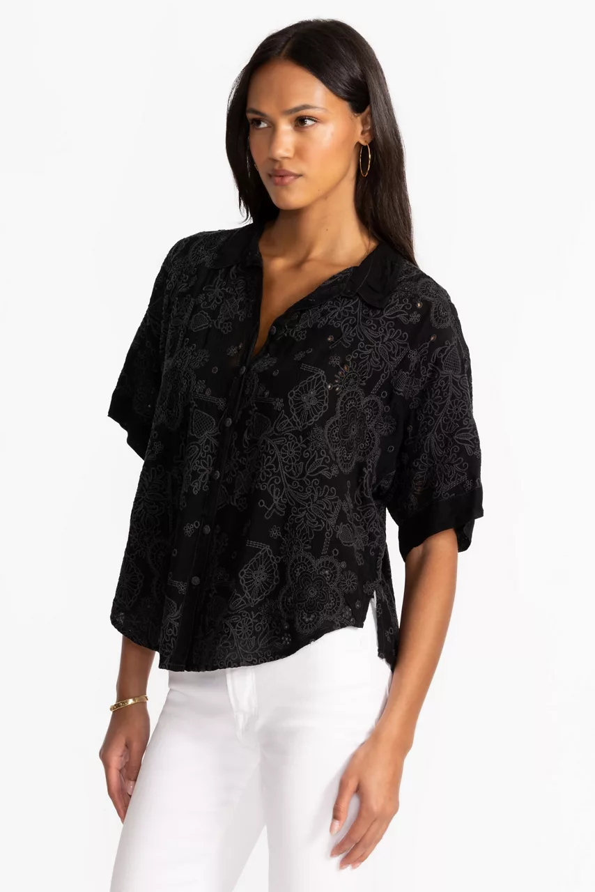 Johnny Was THE AUDREY SHORT SLEEVE SHIRT Black