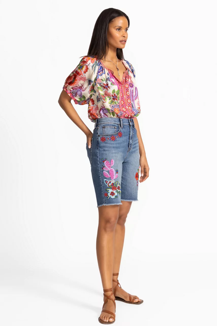 Johnny Was THE BERMUDA SHORT Medium Worn Wash