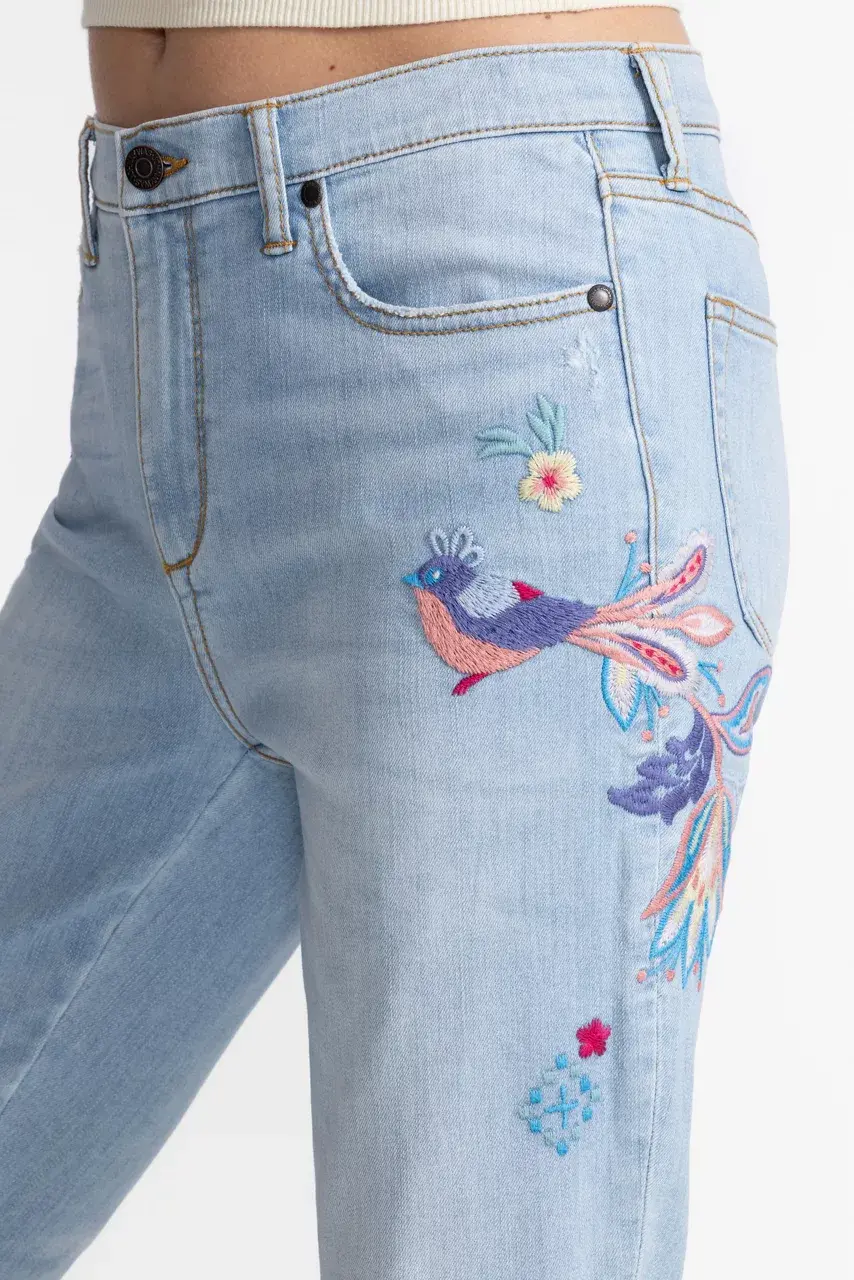 Johnny Was THE CROPPED SKINNY JEAN Medium Wash