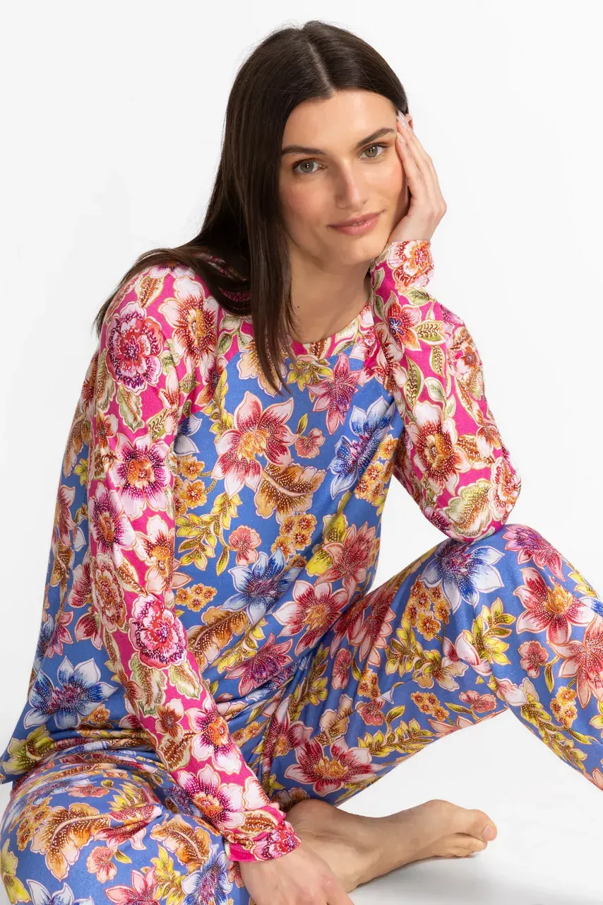 johnny was THE RAGLAN PJ SET Leilah