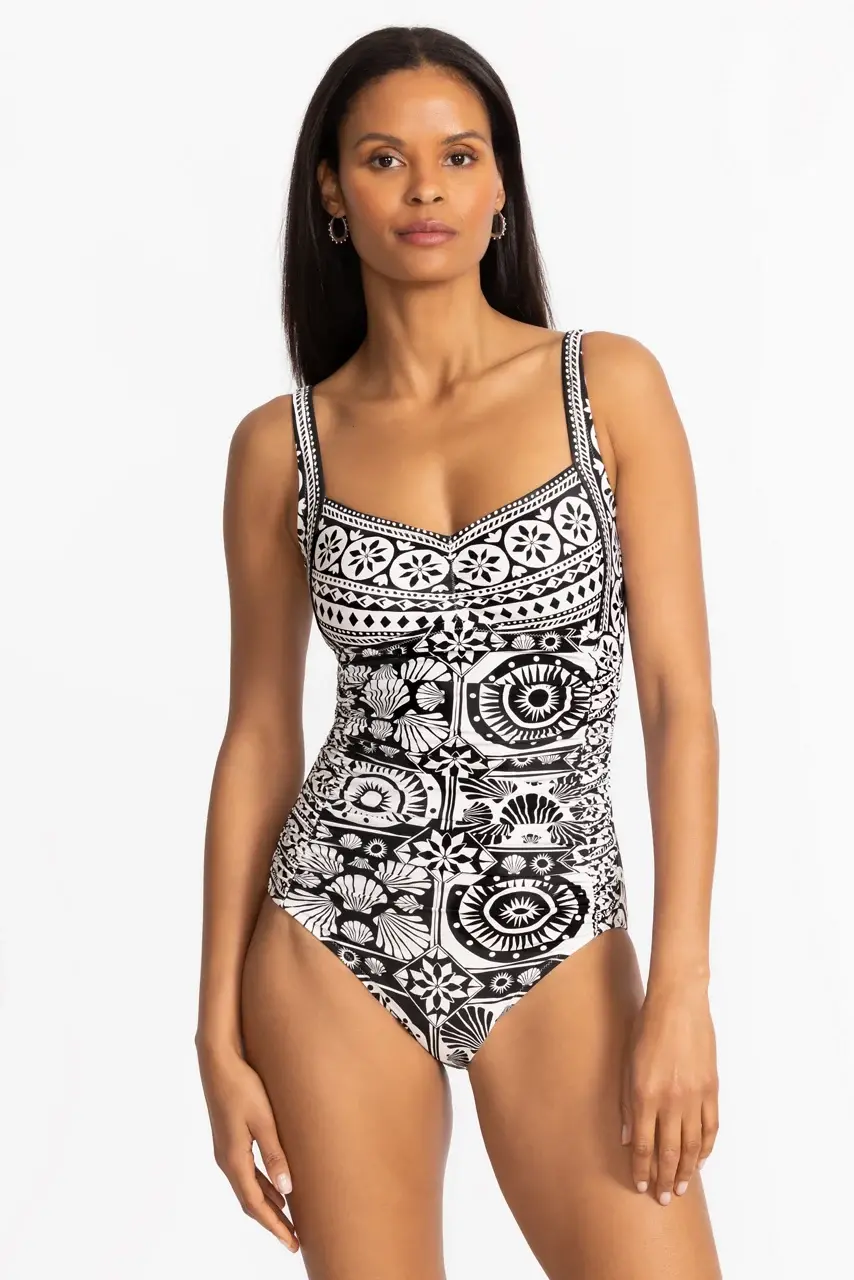 johnny was MARYSOL SWEETHEART RUCHED ONE PIECE Marysol Black White