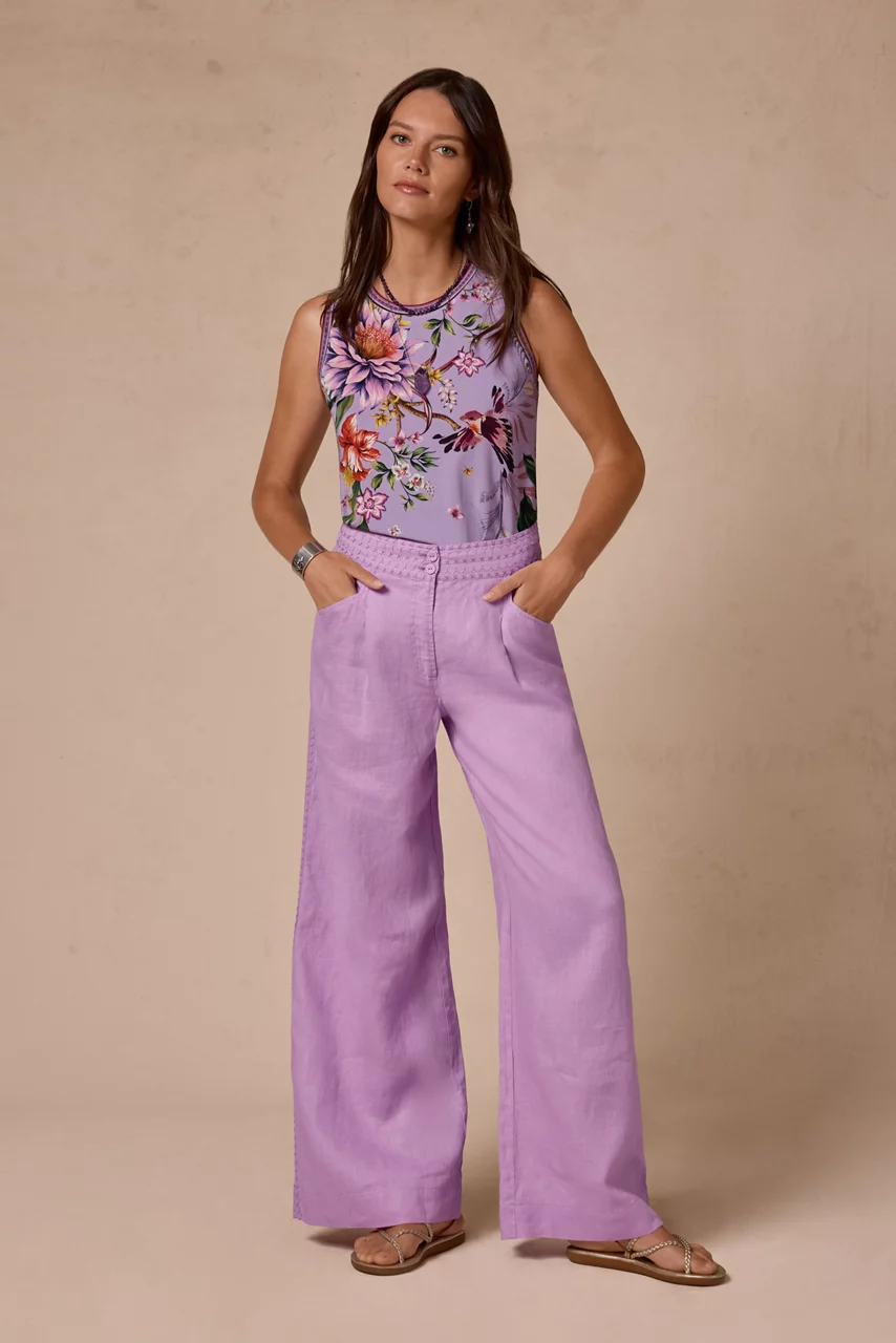 johnny was THE JANIE FAVORITE CREW NECK SWING TANK Willa Lavender