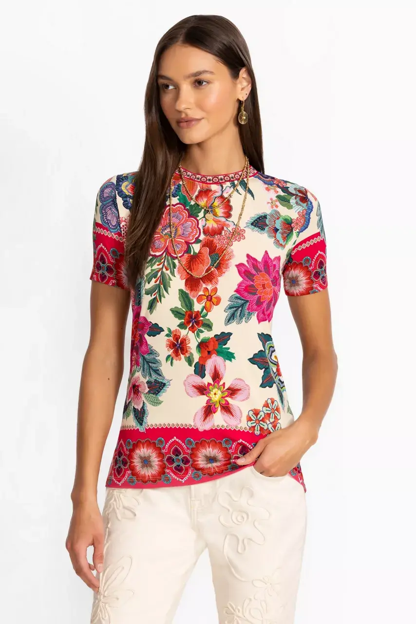 johnny was The Janie Favorite Short Sleeve Crew Neck Tee