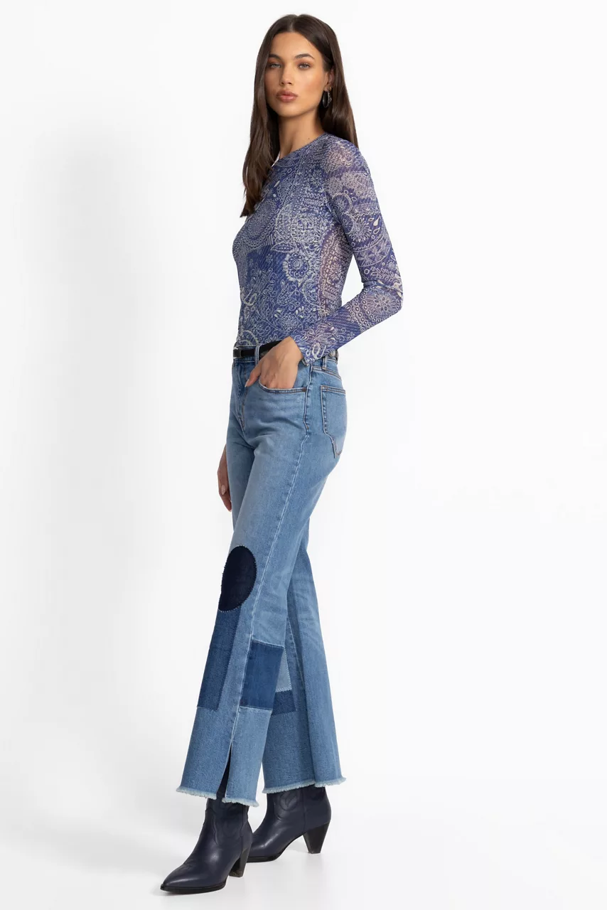 Johnny Was THE PATCHED STRAIGHT FLARE JEAN Medium Wash