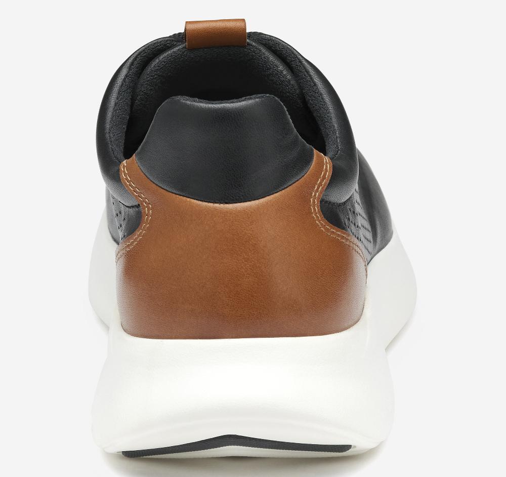 Johnston & Murphy Amherst 2.0 Embossed U-Throat Black Full Grain