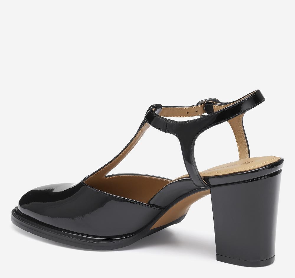 Johnston & Murphy Amy T-Strap Pump Black Patent Leather