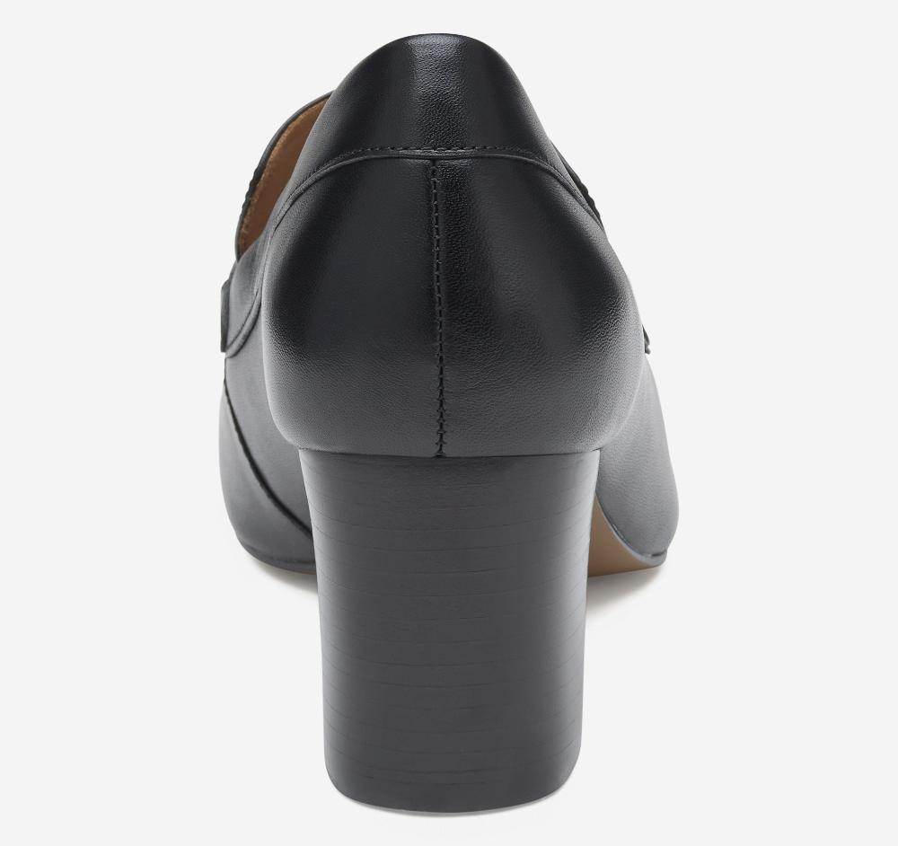 Johnston & Murphy Eleanor Chain Loafer Black Calfskin