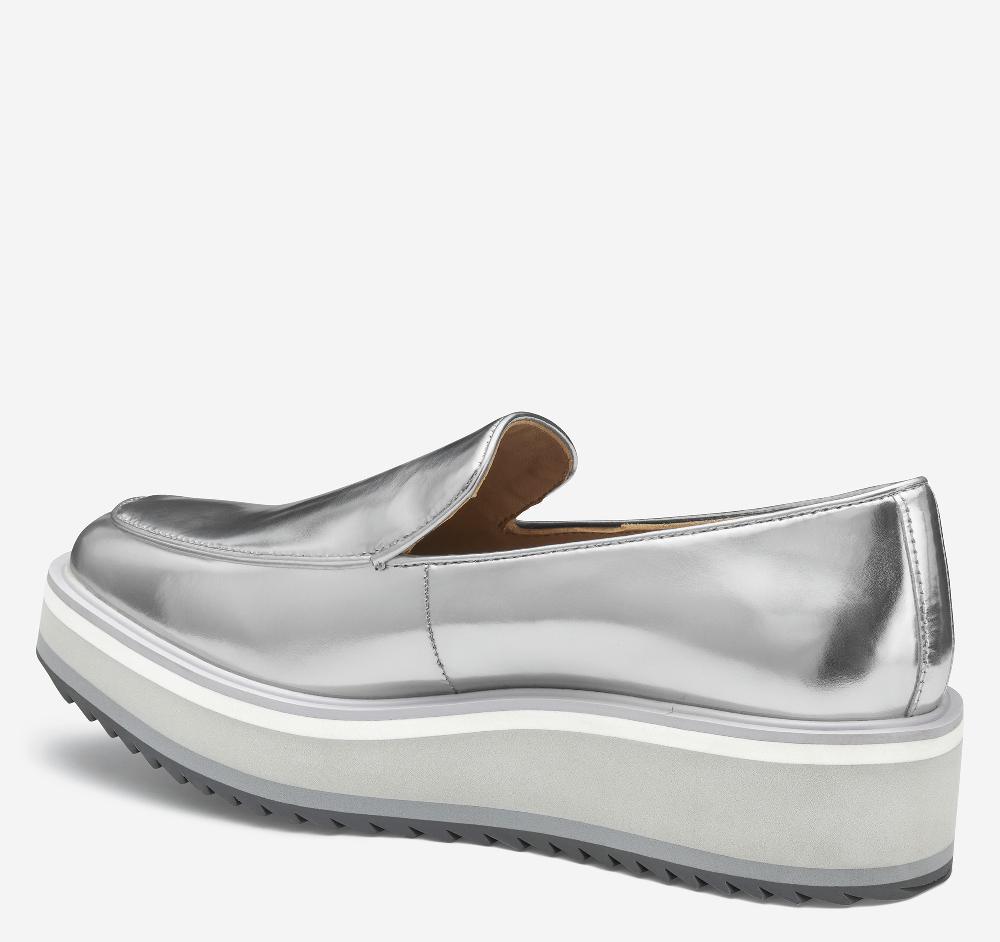 Johnston & Murphy Gracelyn Venetian Silver Metallic Sheepskin