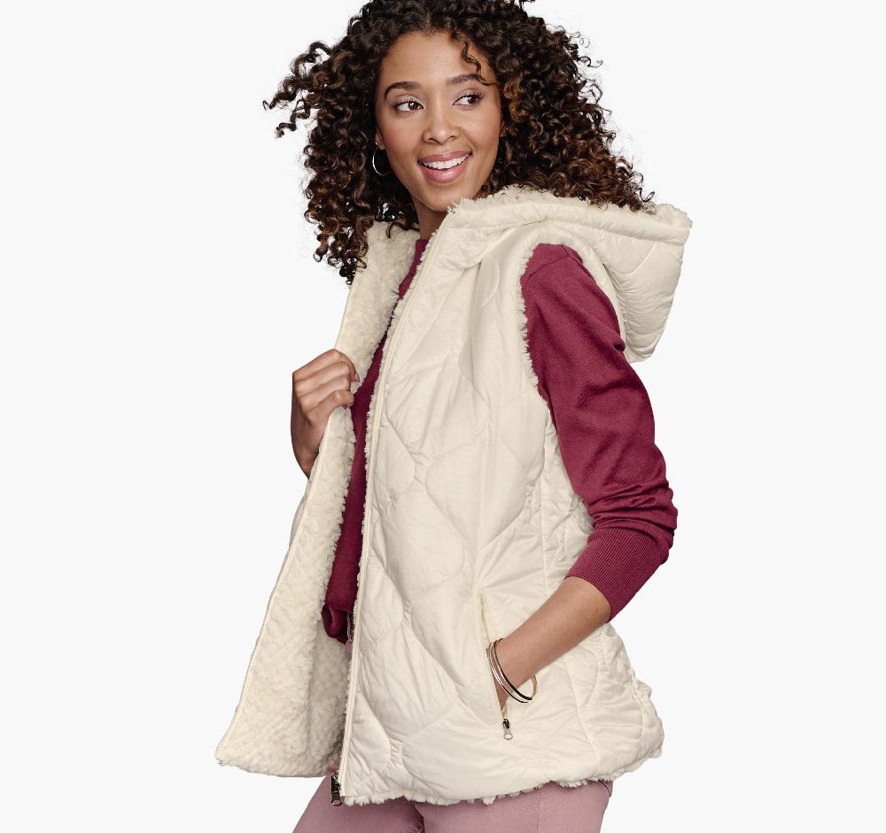 Johnston & Murphy Reversible Faux-Fur Vest Cream