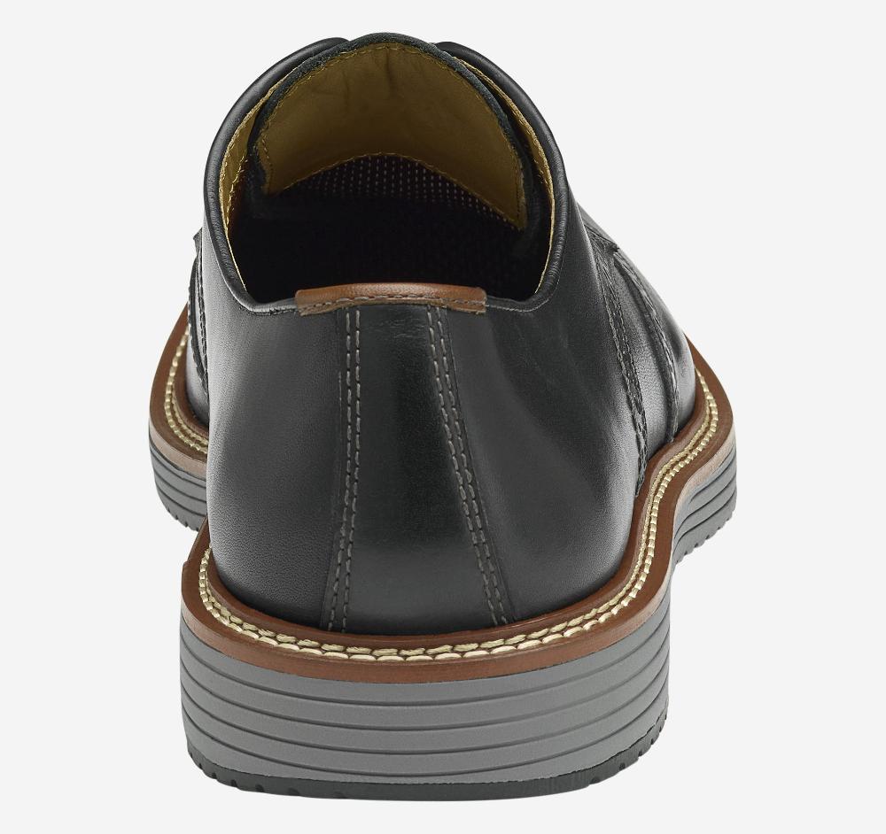 Johnston & Murphy Upton Wingtip Black Full Grain