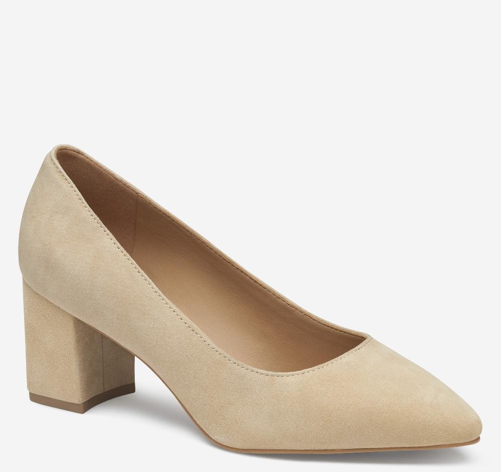 johnston & murphy Vicki Pump Sand Kid Suede