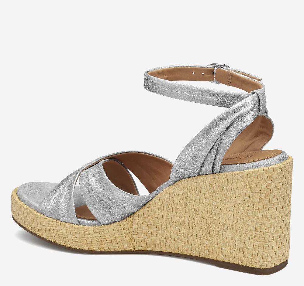 Johnston & Murphy Marcia Cross-Band Sandal Silver Metallic Kid Suede
