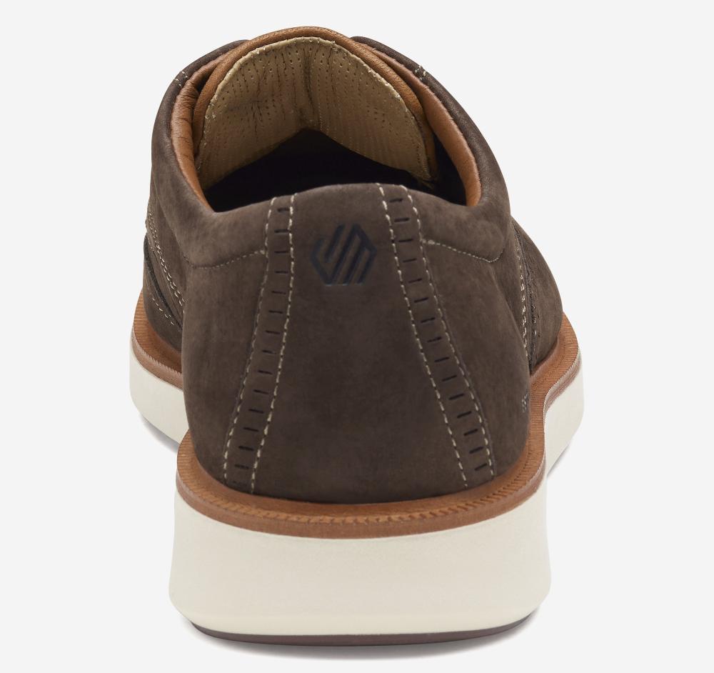 Johnston & Murphy XC+™ Parker Wingtip Brown Waterpoof Nubuck