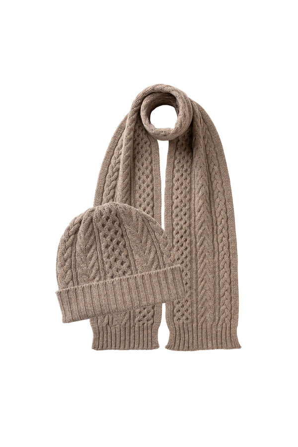johnstons of elgin Aran Cashmere Natural Hat & Scarf Gift Set