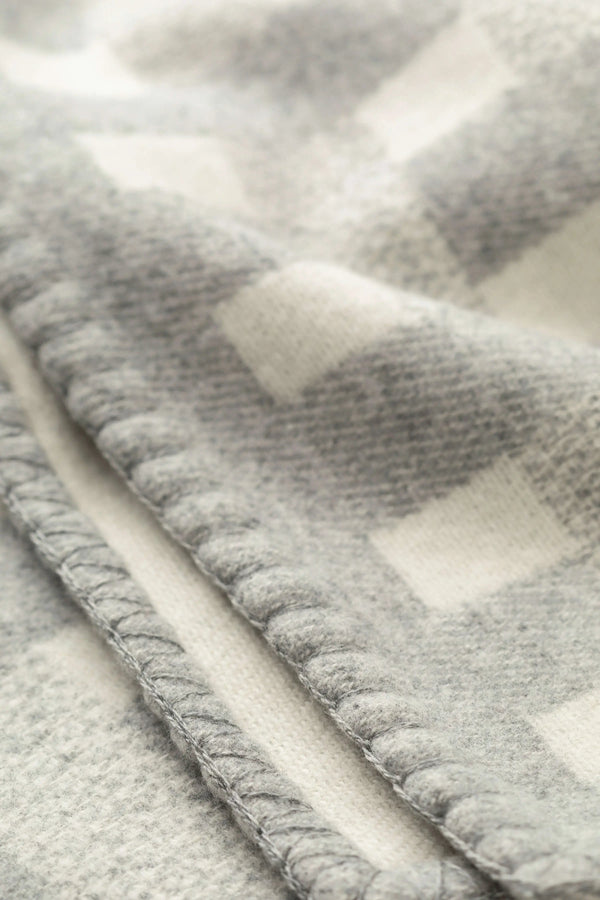 Johnstons Of Elgin Blanket Stitched Basketweave Light Grey Throw