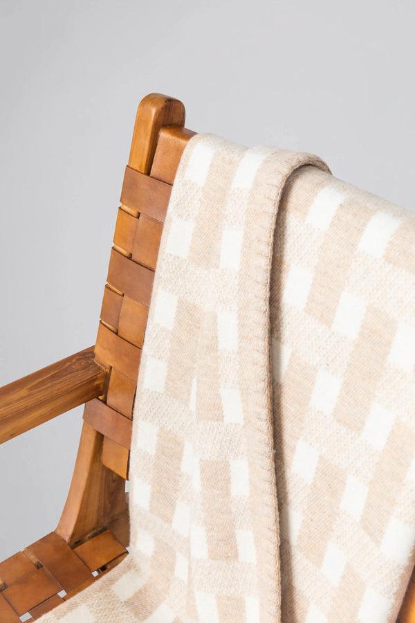Johnstons Of Elgin Blanket Stitched Basketweave Natural Throw