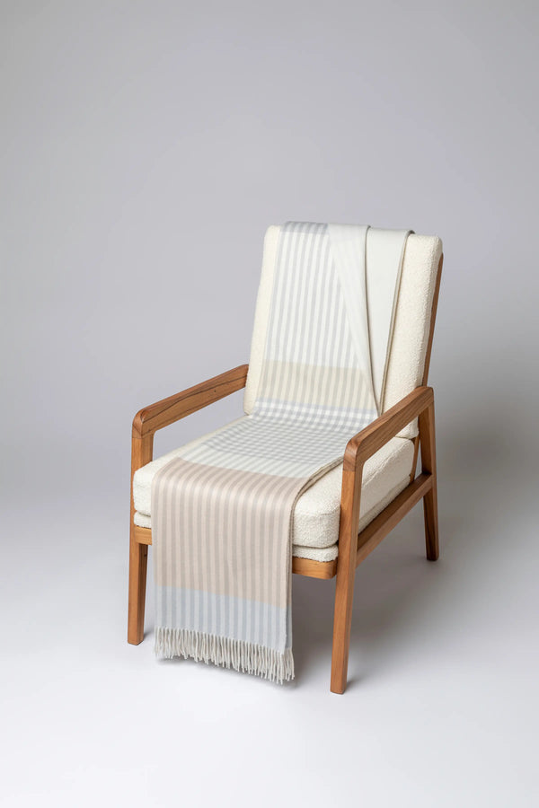 johnstons of elgin Check Reversible Heron Cashmere Throw