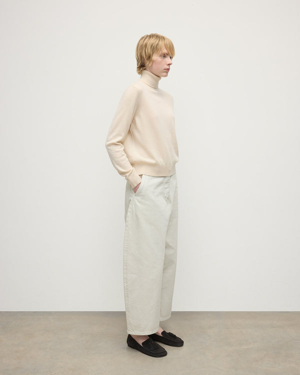 Johnstons Of Elgin Classic Cashmere Cream Roll Neck Jumper