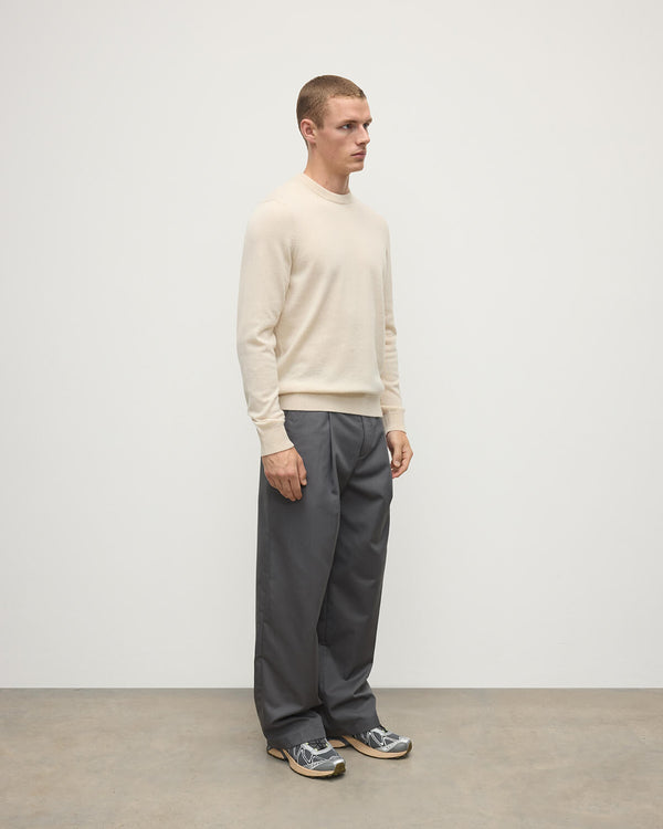 Johnstons Of Elgin Classic Cashmere Cream Round Neck Jumper